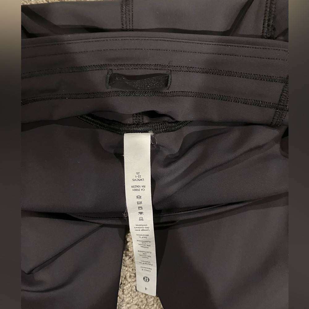 Lululemon Athletica Size 4 Inseam 25 Drawstring Leggings Black Pocketed
